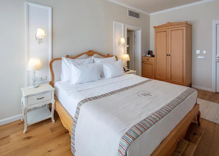 Rasim - Adults Only Кешме