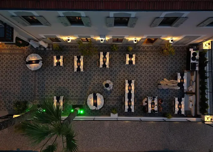 Rasim - Adults Only Кешме