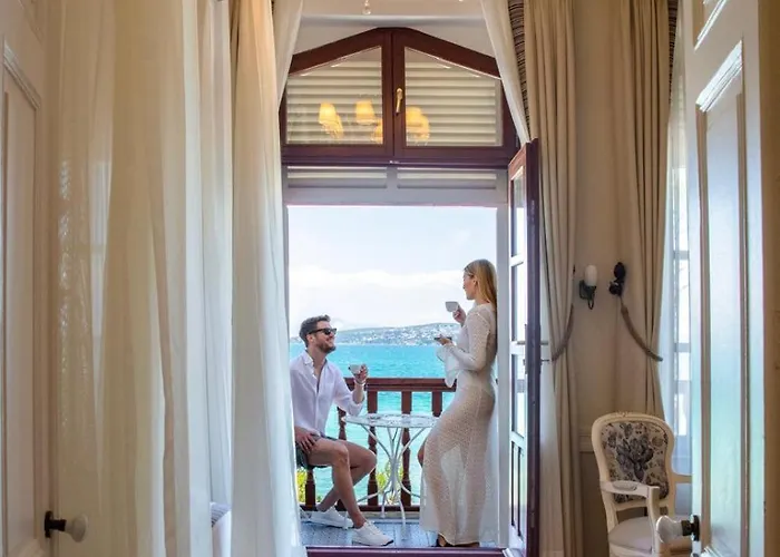 Отель Rasim - Adults Only Кешме