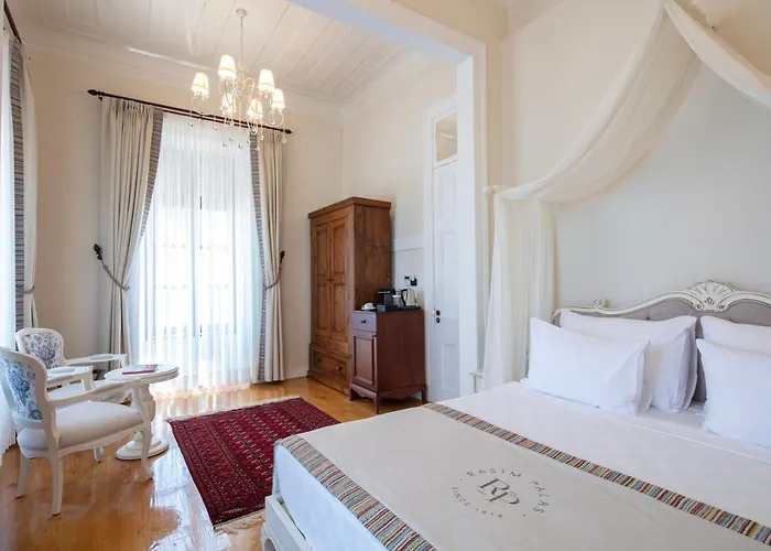 Rasim - Adults Only Çeşme